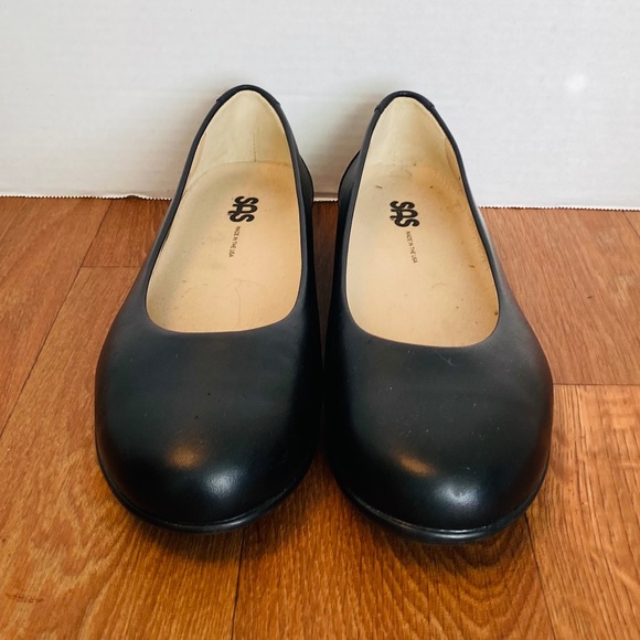 SAS Women's Tour Black Leather Walking Shoe - Comfort & Support, Size 8.5 M - View #4